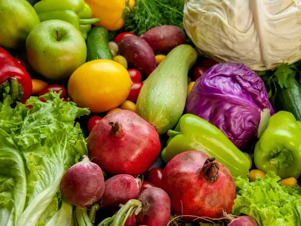 Fresh Fruits & Vegetables
